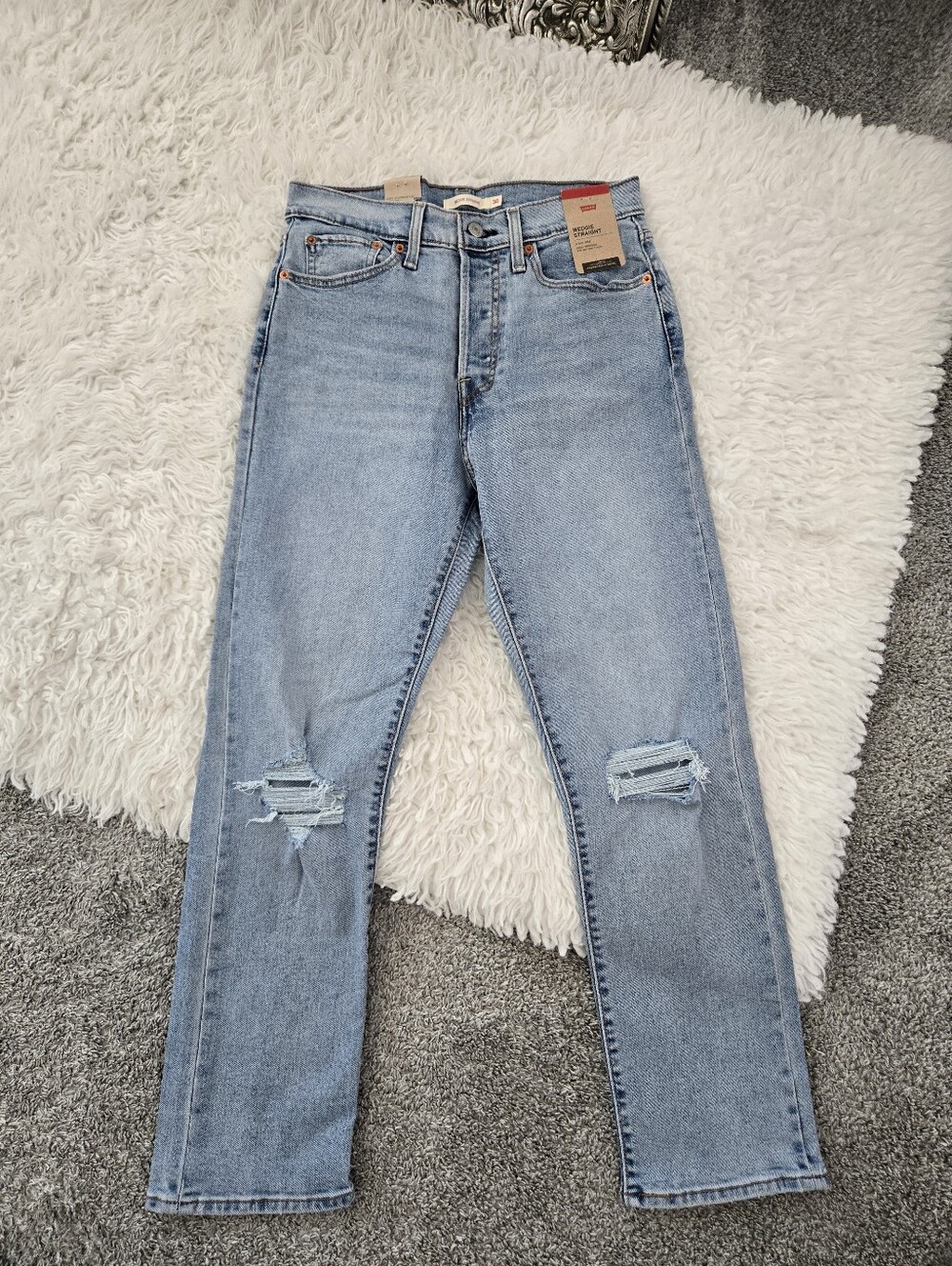 Levi's Wedgie Straight Distressed Button Fly Jeans Light blue denim wash Size 30